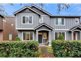 308 Ne NEWHOUSE Rd, Vancouver, WA 98663