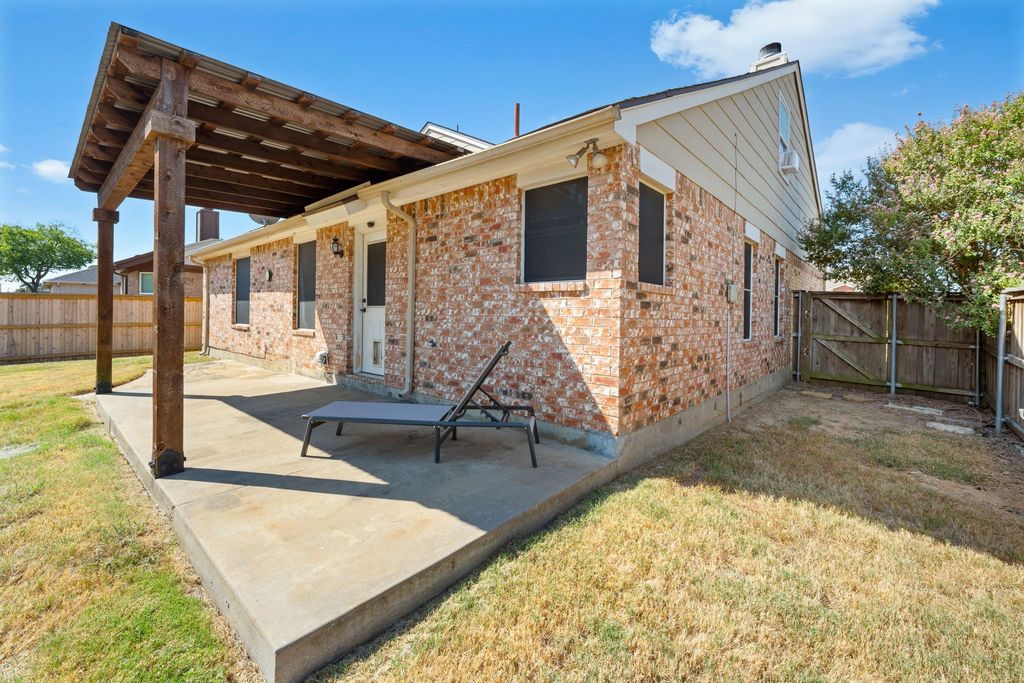 1808 Rybovich Lane, Mansfield, TX 76063 — photo 4