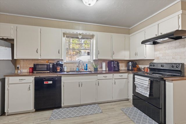 312 Solti Dr, Longview, TX 75605