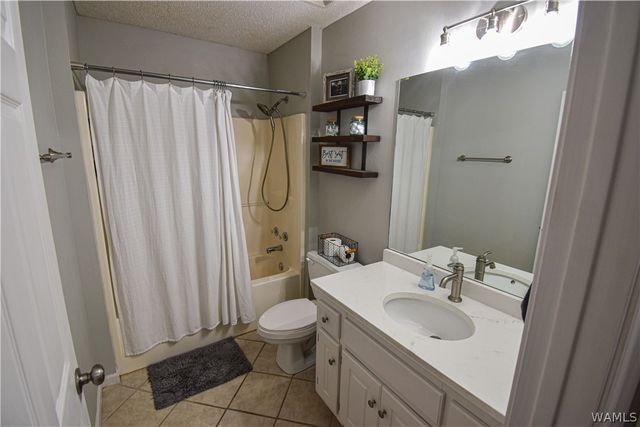 6127 Hibiscus, Northport, AL 35473