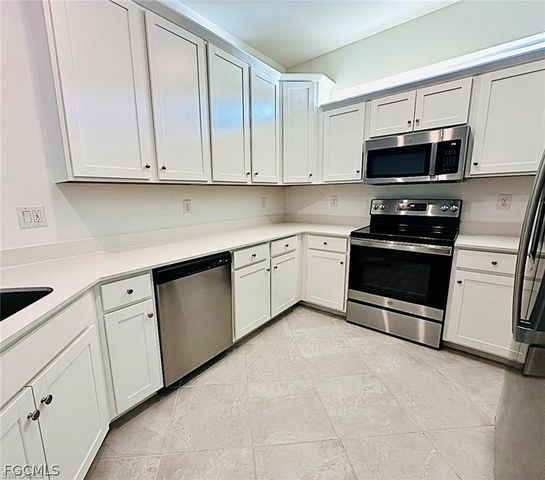 9083 Leatherwood LOOP, Lehigh Acres, FL 33936