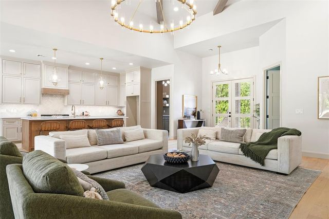 13000 Stagecoach Trail, Arcadia, OK 73007