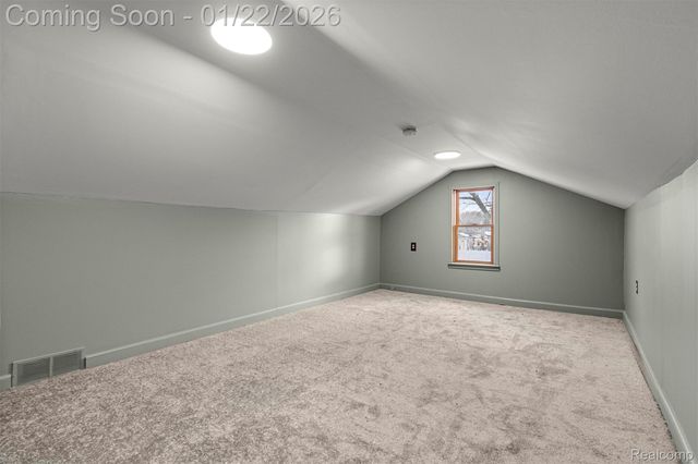 5903 N Silvery Lane, Dearborn Heights, MI 48127