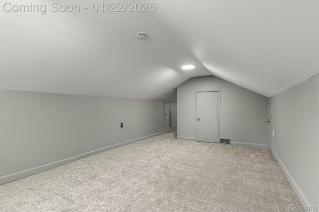 5903 N Silvery Lane, Dearborn Heights, MI 48127