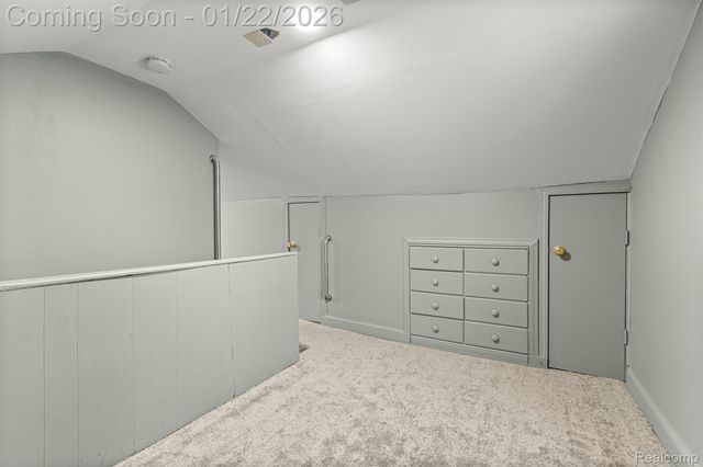 5903 N Silvery Lane, Dearborn Heights, MI 48127