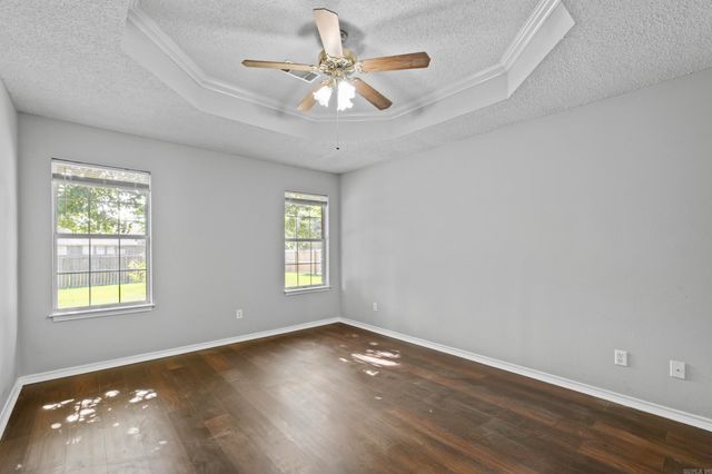 2125 Maplewood Drive, Conway, AR 72032