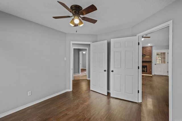 2125 Maplewood Drive, Conway, AR 72032