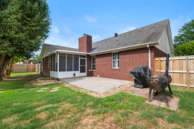 2125 Maplewood Drive, Conway, AR 72032