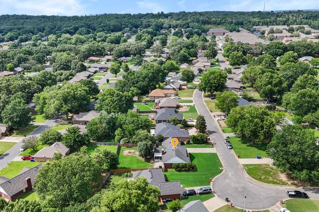 2125 Maplewood Drive, Conway, AR 72032