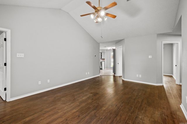 2125 Maplewood Drive, Conway, AR 72032
