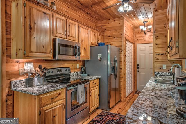 88 Cumberland Lane, Epworth, GA 30541