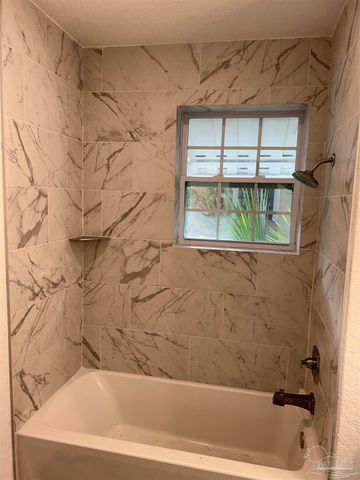 911 W Government St, Pensacola, FL 32502