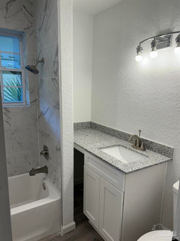 911 W Government St, Pensacola, FL 32502