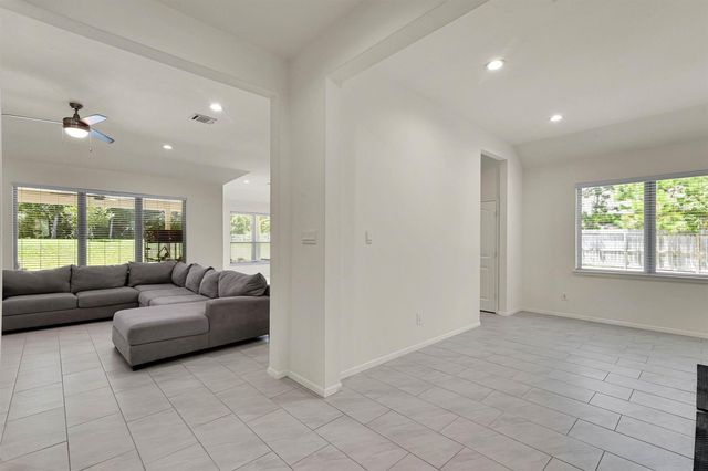113 Whelan Lane, New Waverly, TX 77358