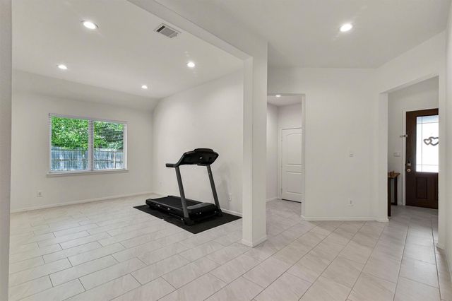 113 Whelan Lane, New Waverly, TX 77358