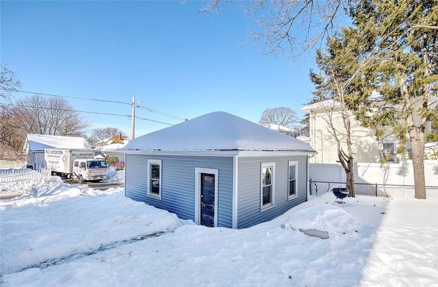 17 Pidge Avenue 2, Pawtucket, RI 02906