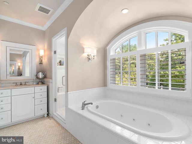 4400 ELM ST, Chevy Chase, MD 20815
