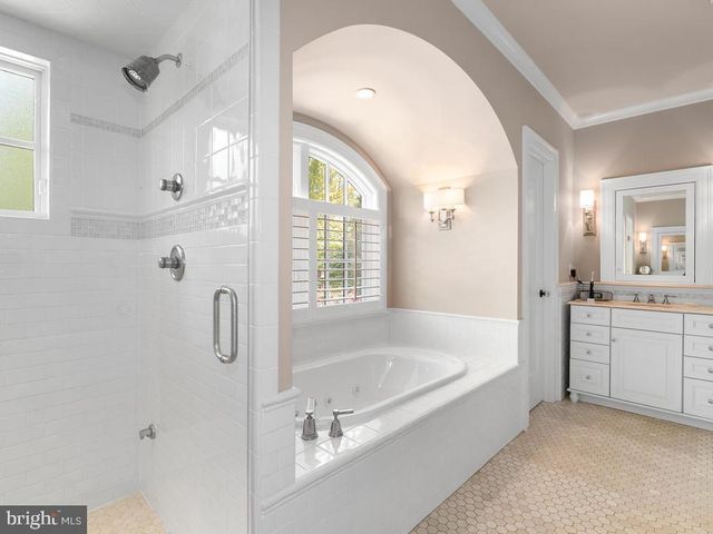 4400 ELM ST, Chevy Chase, MD 20815