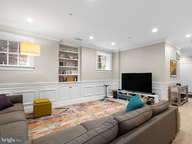 4400 ELM ST, Chevy Chase, MD 20815