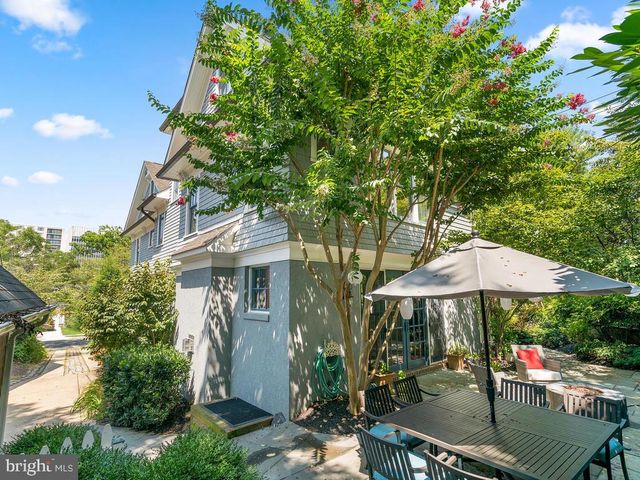 4400 ELM ST, Chevy Chase, MD 20815