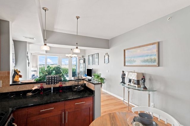 550 Pleasant St 201, Winthrop, MA 02152