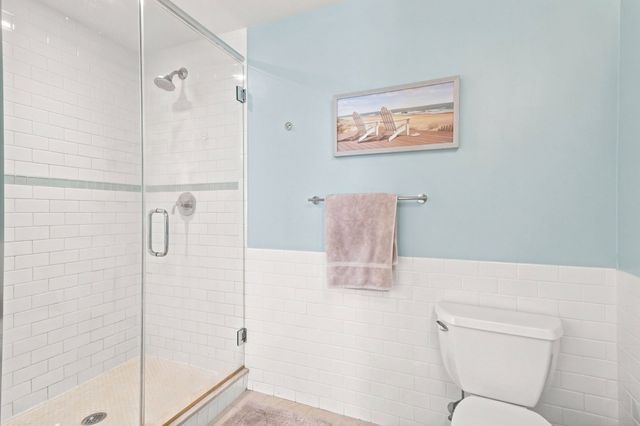 550 Pleasant St 201, Winthrop, MA 02152