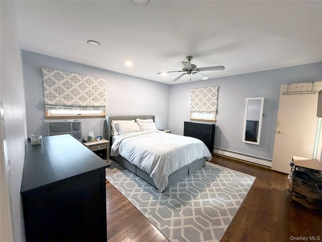 22 Berkshire Road, West Babylon, NY 11704