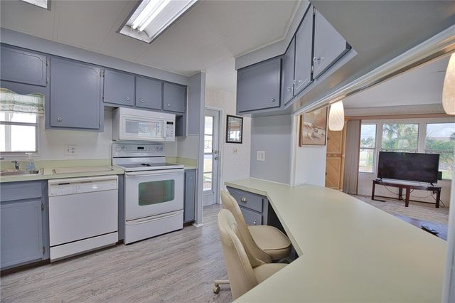 311 ROBALO, North Port, FL 34287