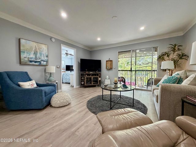 7 ARBOR CLUB Drive 211, Ponte Vedra Beach, FL 32082