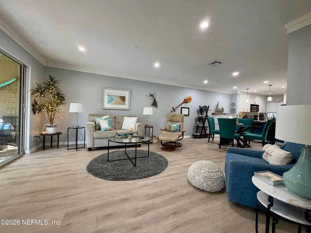 7 ARBOR CLUB Drive 211, Ponte Vedra Beach, FL 32082