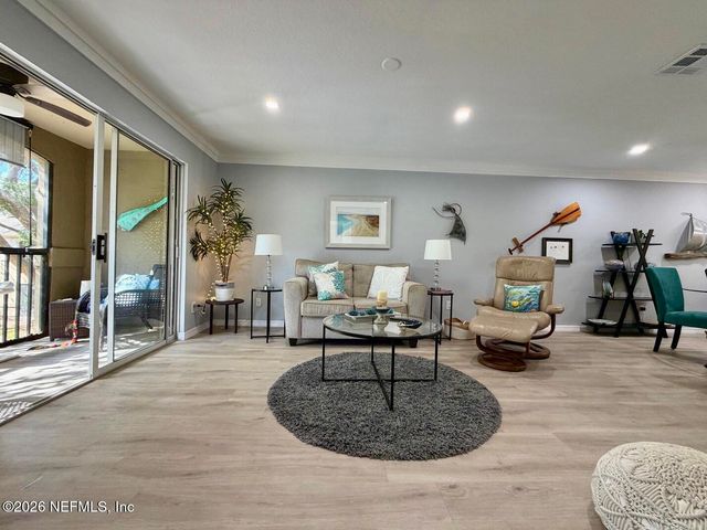 7 ARBOR CLUB Drive 211, Ponte Vedra Beach, FL 32082