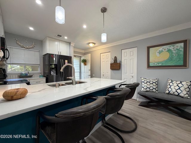 7 ARBOR CLUB Drive 211, Ponte Vedra Beach, FL 32082