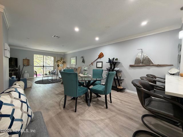 7 ARBOR CLUB Drive 211, Ponte Vedra Beach, FL 32082