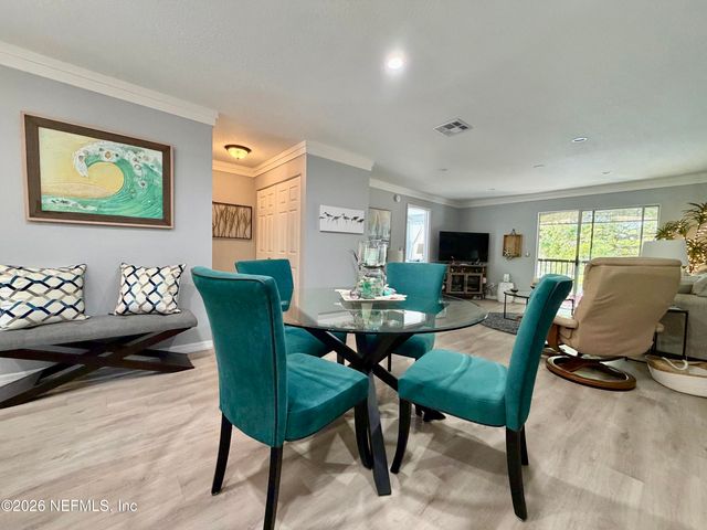 7 ARBOR CLUB Drive 211, Ponte Vedra Beach, FL 32082