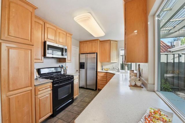 5655 Sunflower Lane, San Jose, CA 95118