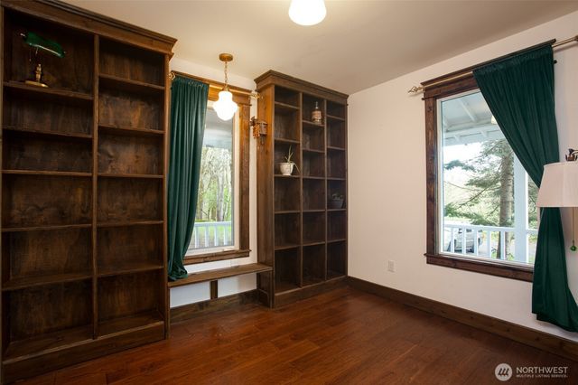 13101 Olalla Valley Road SE, Olalla, WA 98359