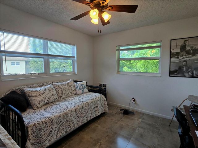 3405 NW 48th Avenue 601, Lauderdale Lakes, FL 33319