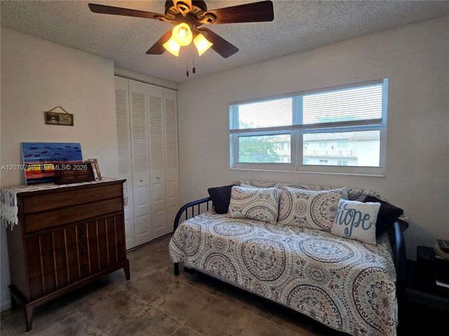 3405 NW 48th Avenue 601, Lauderdale Lakes, FL 33319