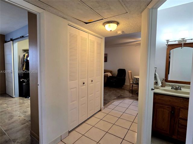 3405 NW 48th Avenue 601, Lauderdale Lakes, FL 33319