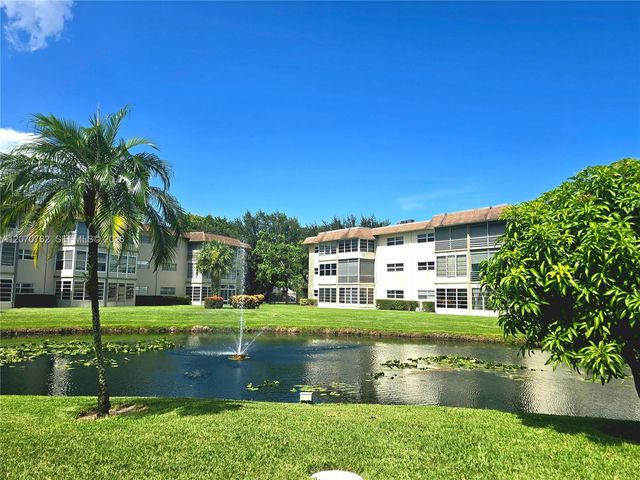 3405 NW 48th Avenue 601, Lauderdale Lakes, FL 33319