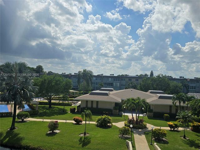 3405 NW 48th Avenue 601, Lauderdale Lakes, FL 33319