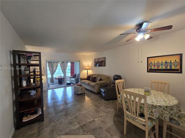 3405 NW 48th Avenue 601, Lauderdale Lakes, FL 33319