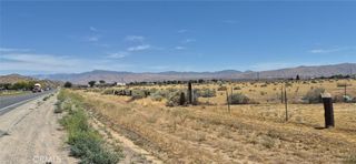 1 Happy Trails, Apple Valley, CA 92307