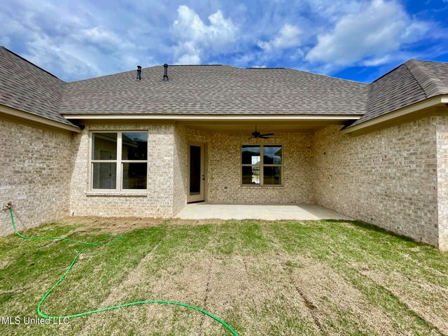 425 Aurora Circle, Canton, MS 39046