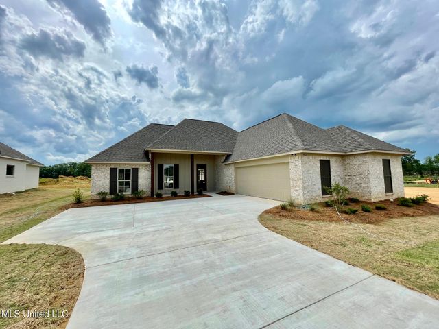 425 Aurora Circle, Canton, MS 39046