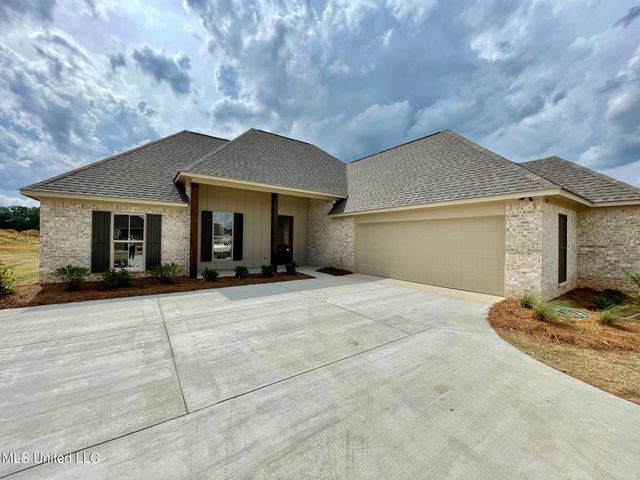425 Aurora Circle, Canton, MS 39046