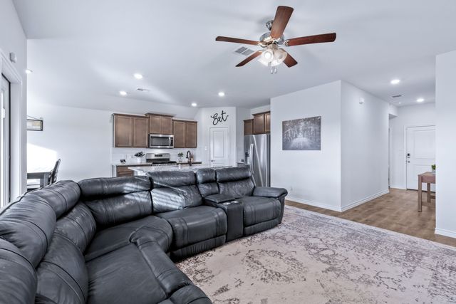 1002 Dry Gulch Way, Princeton, TX 75407