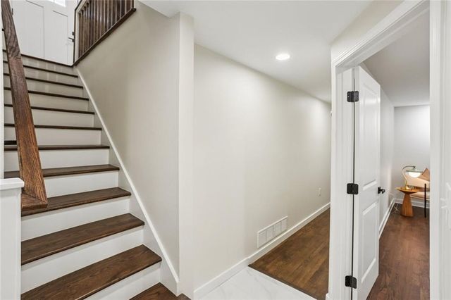 2152 Edgemore, Atlanta, GA 30316