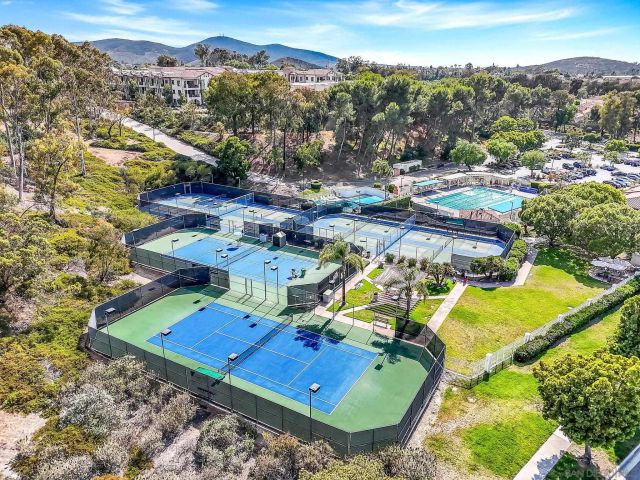 12132 Royal Birkdale Row 104E, San Diego, CA 92128
