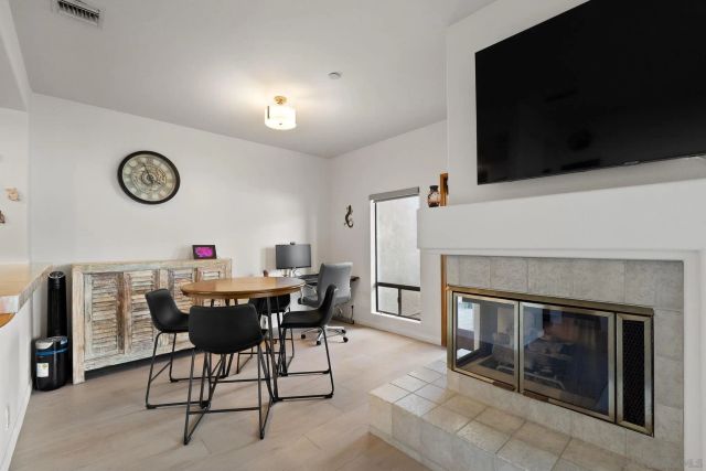 12132 Royal Birkdale Row 104E, San Diego, CA 92128